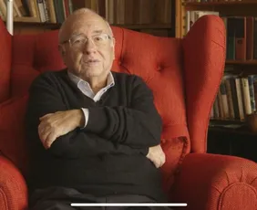 Imagem ilustrativa da imagem Luis Fernando Verissimo é internado em UTI em hospital de Porto Alegre