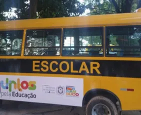 Imagem ilustrativa da imagem MPF exige retirada de adesivos irregulares em ônibus escolares de Pernambuco