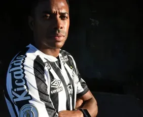 Imagem ilustrativa da imagem Maioria do STF mantém prisão do ex-jogador Robinho