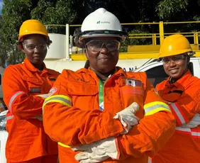 Imagem ilustrativa da imagem Mulheres formam brigada de combate a incêndios