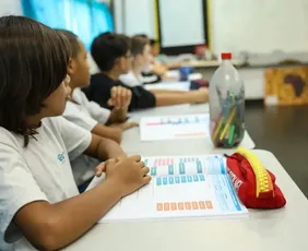 Imagem ilustrativa da imagem País precisa dar prioridade política à alfabetização, diz especialista