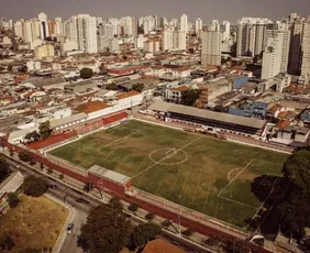 Imagem ilustrativa da imagem Polícia investiga desvio milionário no estádio do gol mais bonito de Pelé