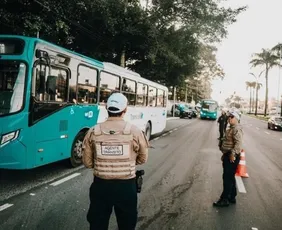 Imagem ilustrativa da imagem Roubos em ônibus caem 62% na Serra, diz Sesp
