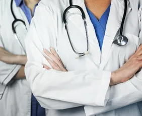 Imagem ilustrativa da imagem Secretaria abre processo seletivo para médico, psicólogo e assistente social no ES