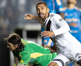 Imagem ilustrativa da imagem Vasco vence, se afasta do Z4 e Cruzeiro perde chance de dormir na liderança