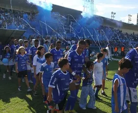 Imagem ilustrativa da imagem Vitória abre estádio para inclusão infantil