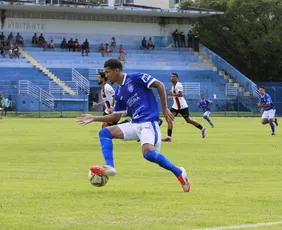Imagem ilustrativa da imagem Vitória renova com revelação e contrata ex-goleiro do Cruzeiro