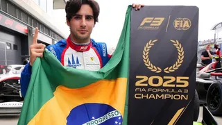 Imagem ilustrativa da imagem Brasileiro Rafael Câmara vence na Hungria e é campeão mundial de Fórmula 3