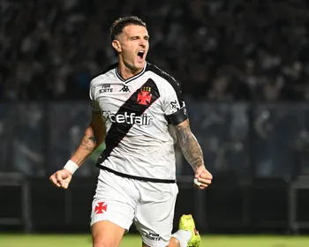 Imagem ilustrativa da imagem Vegetti brilha, Vasco bate Red Bull Bragantino e embala no Brasileirão