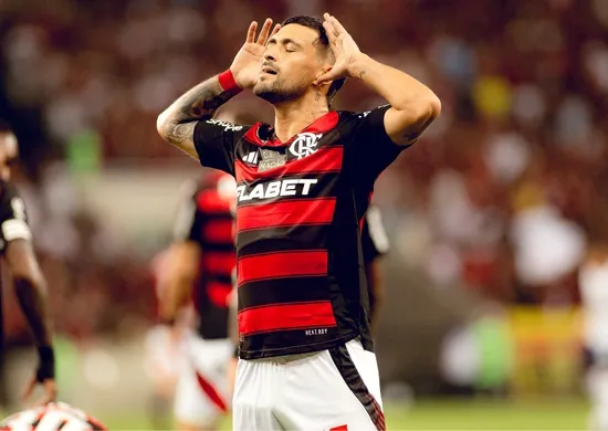 Imagem ilustrativa da imagem Arrascaeta supera a concorrência de Lionel Messi e é eleito o Rei da América