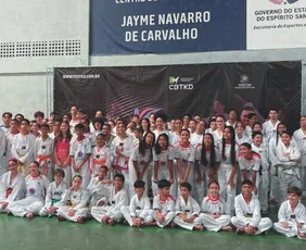 Imagem ilustrativa da imagem Alunos de projeto social brilham no taekwondo