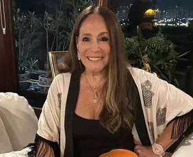 Imagem ilustrativa da imagem 'Amauri Soares, me dá um programa, pelo amor de Deus', pede Susana Vieira