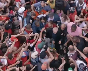 Imagem ilustrativa da imagem 'Apocalipse nos Trópicos', de Petra Costa, disputa Bafta de melhor documentário