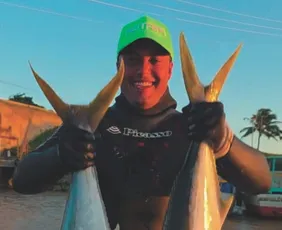 Imagem ilustrativa da imagem Após sufoco, criador do Macakids encara o mar: 'quero reencontrar a tranquilidade'