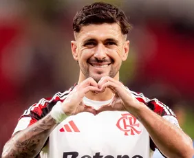 Imagem ilustrativa da imagem Arrascaeta carrega Flamengo para a semifinal do Intercontinental