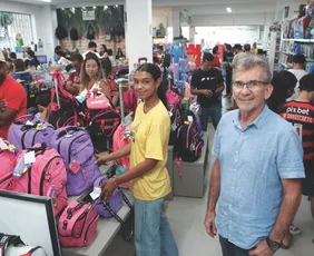 Imagem ilustrativa da imagem As estratégias de lojas, bares e restaurantes para driblar a falta de mão de obra