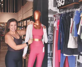 Imagem ilustrativa da imagem Bairros ganham 4 novas lojas de roupas e acessórios todos os dias