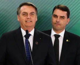 Imagem ilustrativa da imagem Bolsonaro confirma em carta indicação de Flávio como pré-candidato