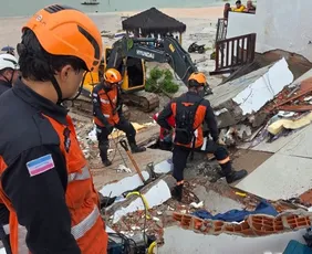 Imagem ilustrativa da imagem Bombeiros concluem trabalho em escombros de casa que desabou em Rio Bananal