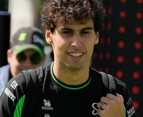 Imagem ilustrativa da imagem Bortoleto reencontra a confiança no Catar e espera boa posição no grid: 'Vamos para