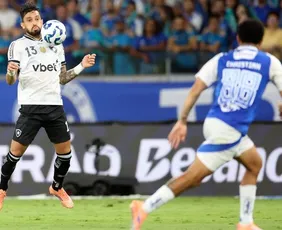 Imagem ilustrativa da imagem Botafogo empata no fim contra o Cruzeiro e dá o vice-campeonato ao Palmeiras