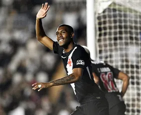 Imagem ilustrativa da imagem Bournemouth avança por Rayan e aguarda decisão