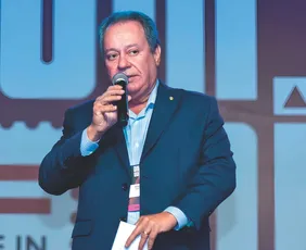 Imagem ilustrativa da imagem CNI alerta: fim da escala 6x1 pode encarecer produtos, diz Alban