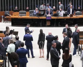 Imagem ilustrativa da imagem Câmara vota corte de incentivos fiscais; governo tenta aumentar impostos sobre bets