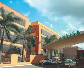 Imagem ilustrativa da imagem Com novos casos de intoxicação por metanol, Anvisa emite novo alerta