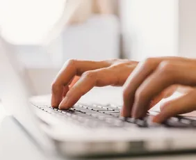 Imagem ilustrativa da imagem Como checar antecedentes criminais de um date? Plataformas fazem varredura