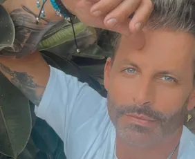 Imagem ilustrativa da imagem Como está Henri Castelli? Equipe atualiza estado de saúde do ator