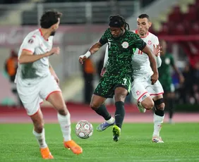 Imagem ilustrativa da imagem Copa Africana de Nações: Nigéria vence em jogo eletrizante
