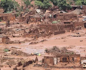 Imagem ilustrativa da imagem Corte inglesa decide que BHP deve responder por desastre de barragem de Mariana