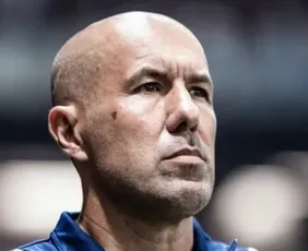 Imagem ilustrativa da imagem Cruzeiro anuncia saída de Leonardo Jardim após eliminação na Copa do Brasil