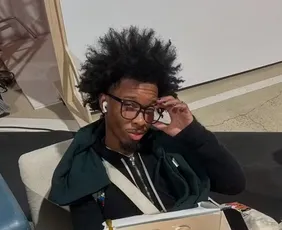 Imagem ilustrativa da imagem D4vd decapitou, desmembrou e manteve o cadáver da ex congelado por meses, diz site