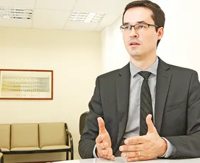 Imagem ilustrativa da imagem Dallagnol paga indenização a Lula por abuso acusatório no caso do PowerPoint