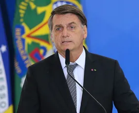 Imagem ilustrativa da imagem Decisão de Moraes para cumprimento da pena de Jair Bolsonaro é iminente
