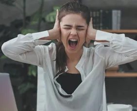 Imagem ilustrativa da imagem Disque Silêncio: mais de 400 queixas contra barulho somente este ano no ES