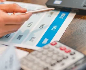 Imagem ilustrativa da imagem Dívida menor: 100 mil pagam juros abusivos e podem reduzir prestações