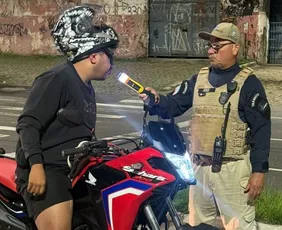 Imagem ilustrativa da imagem Dois presos e 41 flagrados dirigindo alcoolizados em operação da Lei Seca no ES