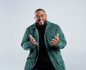 Imagem ilustrativa da imagem Dose dupla de samba com Tiee