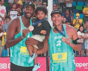 Imagem ilustrativa da imagem Duplas do ES conquistam o bronze no mundial de vôlei de areia