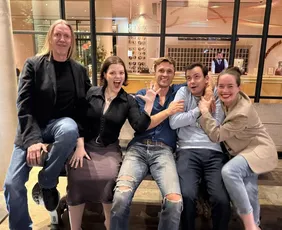 Imagem ilustrativa da imagem Elenco de 'As Crônicas de Nárnia' se reúne e recria foto após 20 anos