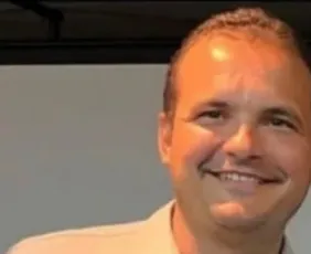 Imagem ilustrativa da imagem Empresário capixaba morre após infartar e cair de falésias no Sul da Bahia