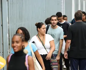 Imagem ilustrativa da imagem Enem 2025: cerca de 70% dos inscritos fizeram as duas etapas da prova