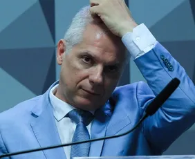 Imagem ilustrativa da imagem Entenda em 6 pontos o que levou o ex-presidente do INSS à prisão