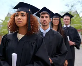 Imagem ilustrativa da imagem Estácio oferece duas mensalidades gratuitas para novos alunos em 2026