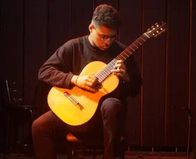 Imagem ilustrativa da imagem Estudante capixaba conquista prêmios nacionais em tradicional concurso de violão