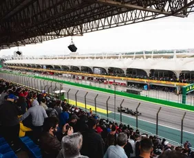 Imagem ilustrativa da imagem F1 inicia pré-venda de ingressos para GP de São Paulo em 2026