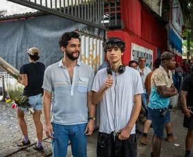 Imagem ilustrativa da imagem Filho de Wagner Moura rebate rumores de apoio a Donald Trump